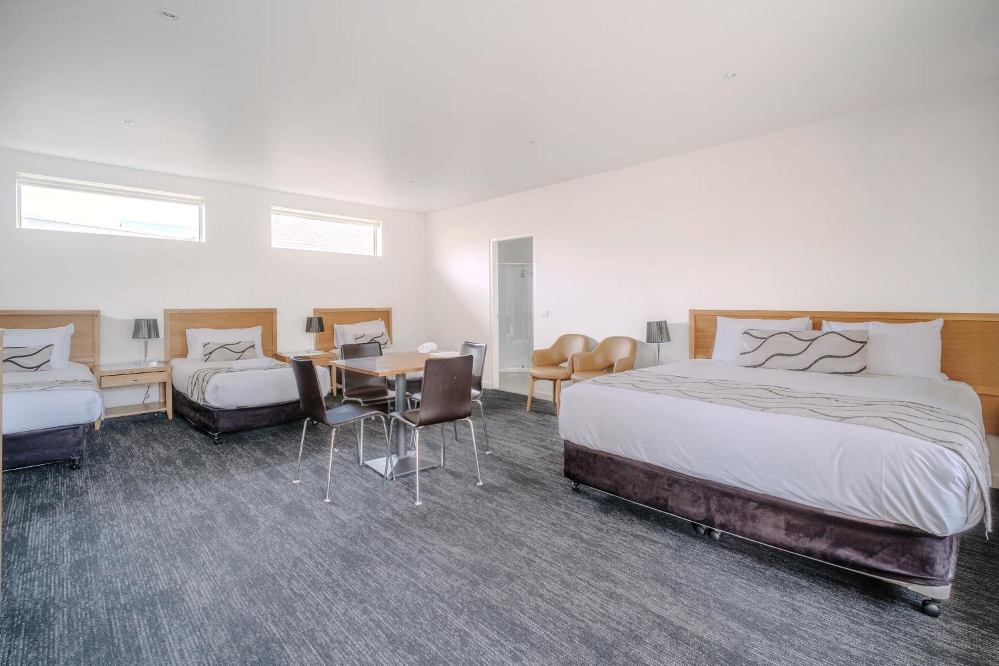 The Wyndhamere Motel Shepparton Room photo